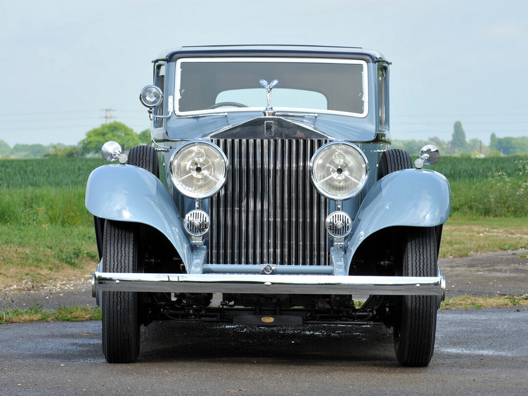 Старый голубой Rolls-Royce Phantom II 40/50 HP Continental Saloon by Barker '1934
