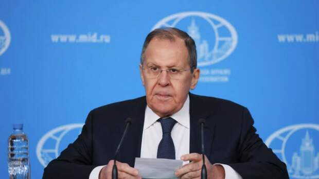 Песков: Россия остаётся в контакте с Венесуэлой, диалог продолжается