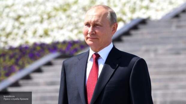 Путин примет участие в церемонии закладки боевых кораблей в Крыму