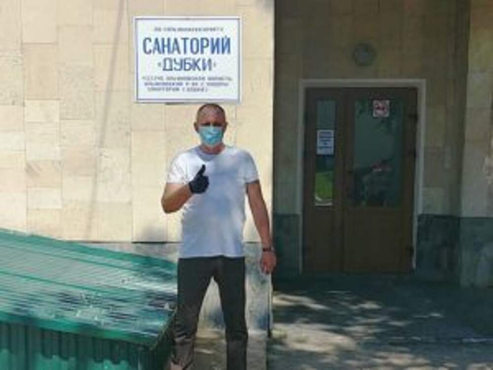 Санаторий источник в чажемто томской. Эстония туризм санатории. Лечебные санатории саки. Люди в санатории. Санаторий принял отдыхающих.