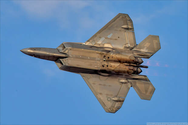 F22 02 F22 02