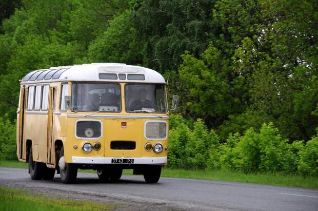 Источник фото:http://s1.fotobus.msk.ru/photo/13/51/73/1351730.jpg