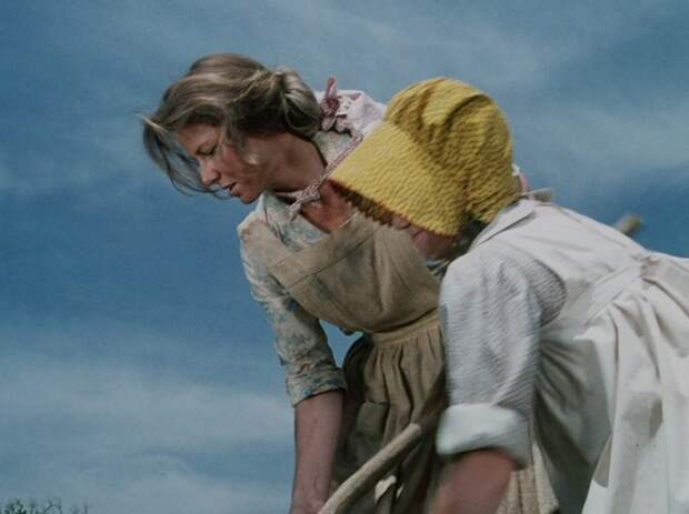 Working in the fields-Little House on the Prairie Season 2