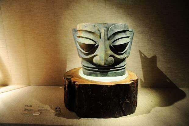 Фото: Обнаруженные в Китае древние артефакты могли оставить инопланетяне 3000 лет назад Обнаруженные в Китае древние артефакты могли оставить инопланетяне 3000 лет назад