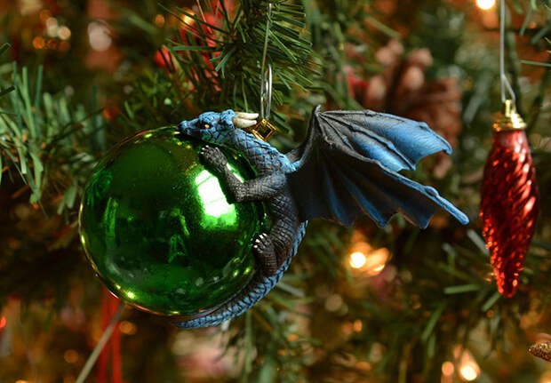 dragon-baubles-aelia-petro-8