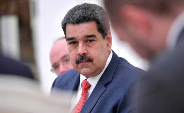 Президент Венесуэлы Мадуро похвалил Путина за переход РФ на новый уровень
