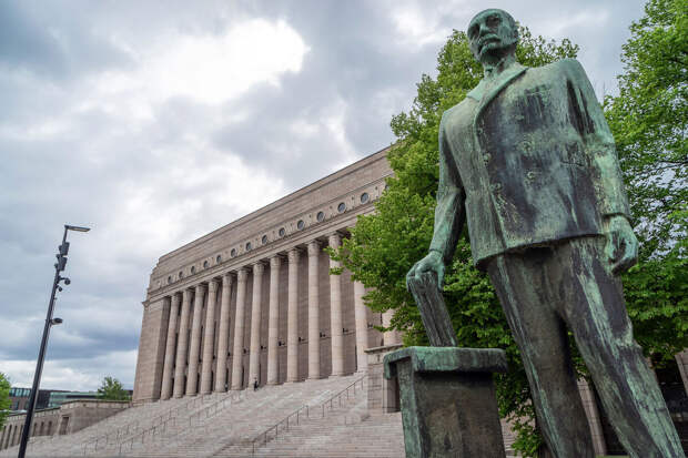 Yle: Финляндия обсуждает возможность отмены запрета на транзит ядерного оружия