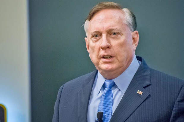 Аналитик Макгрегор: США оказались на грани кризиса из-за войны с Ираном