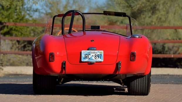 Shelby 427 Cobra FAM 1965 года, принадлежавшая Полу Уокеру, уйдет с молотка