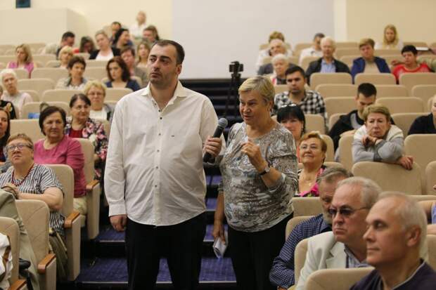 Собрание участников публичных слушаний в Бутырском районе/фото ЗБ