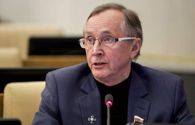 Депутат Бурляев предложил ввести общественный контроль за распределением денег для кино