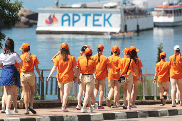 Директор "Артека" рассказал о бесплатных путевках для детей-иностранцев