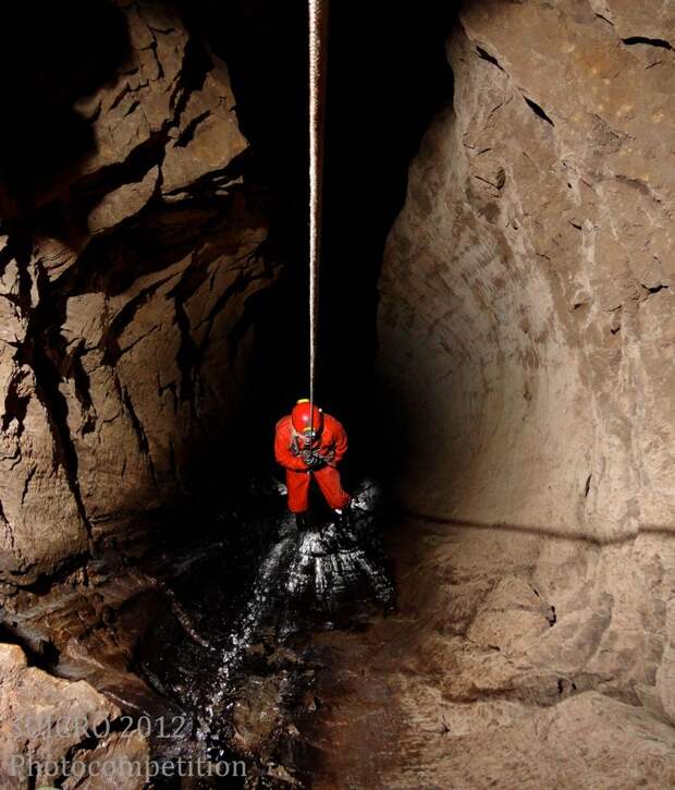 Самая глубокая в мире пещера (15)
