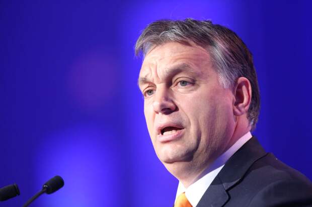 Премьер-министр Венгрии Орбан призвал к смене руководства Еврокомиссии