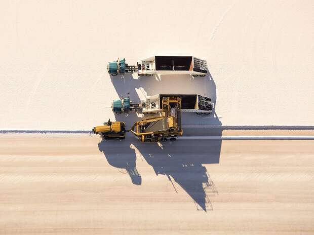 great-salt-lake-trucks_95290_990x742