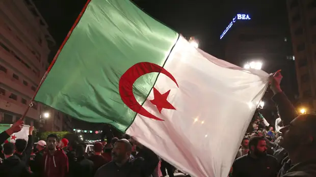 Торговые суда начали следовать по новому маршруту между Алжиром и Мавританией