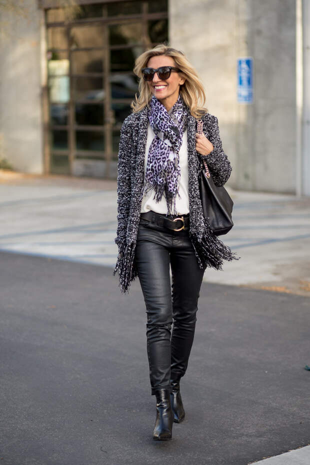 looking-chic-in-our-black-and-white-boucle-cardigan-jacket-society-0118