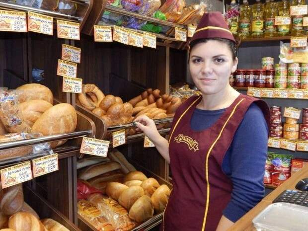 Симпатичные продавщицы