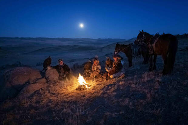 охотники с беркутами