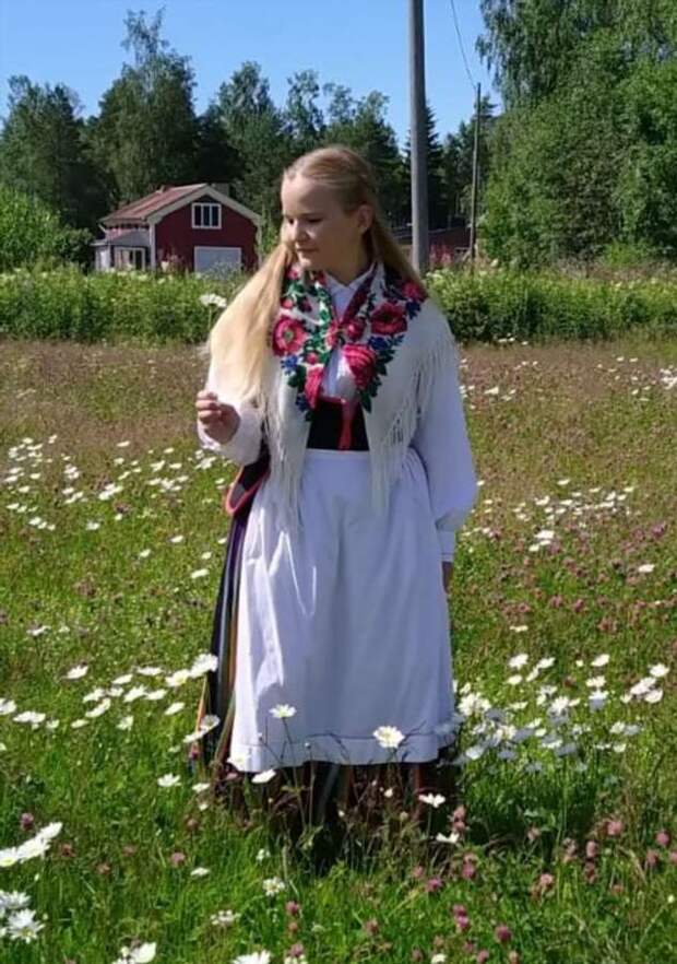 20 человек доказали, что модные наряды наших мам и бабушек могут дать фору современным обновкам