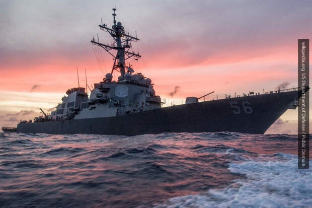 Эсминец ВМС США «Карни» заметили в Черном море