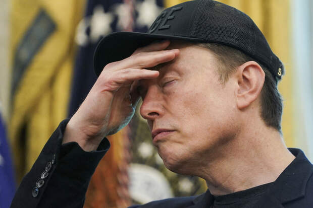 Маск призвал арестовать хотя бы одного из причастных к преступлениям Эпштейна