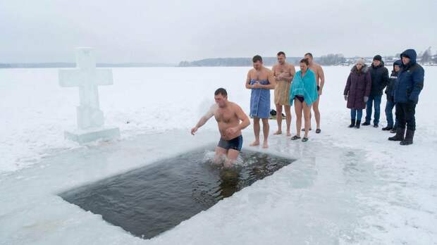 Врач Прокофьев: перед купанием в проруби нужно проверить своё здоровье