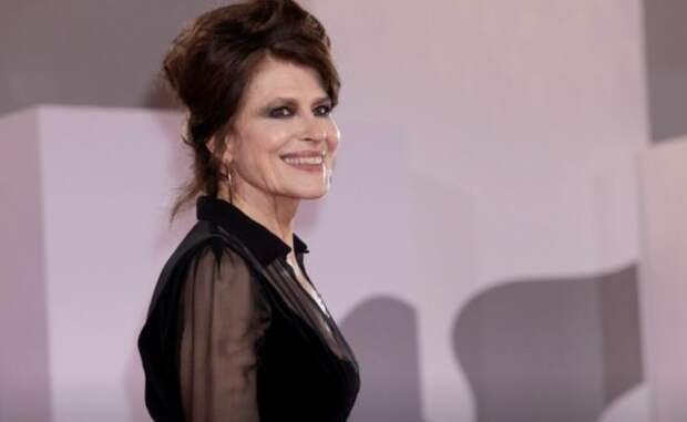 Фанни Ардан допрашивали 5 часов на родине после визита в Москву