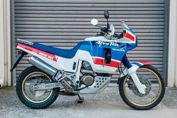 Honda Africa Twin  — капсула времени, которая 30 лет простояла в музее