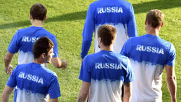 Какого наставника получат игроки сборной России?