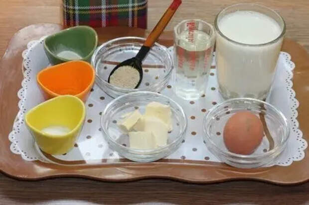 Фото: Пироги с мясным фаршем, овощами и соусом: шаг 1 Пироги с мясным фаршем, овощами и соусом: шаг 1
