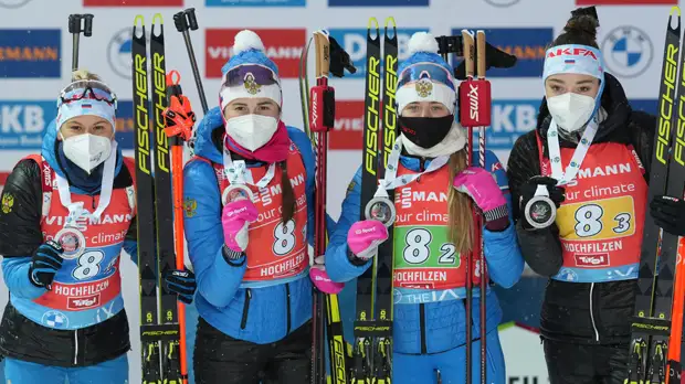Неожиданный успех: российские биатлонистки завоевали серебро в эстафете на этапе Кубка мира в Хохфильцене