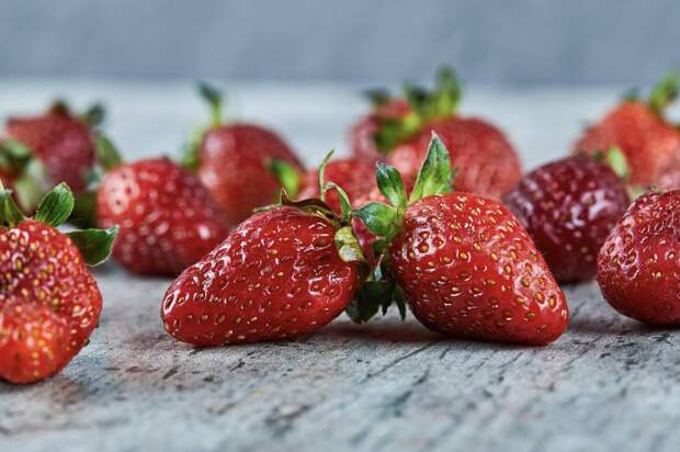 Диетолог Соломатина: ранние ягоды могут содержать опасные токсины