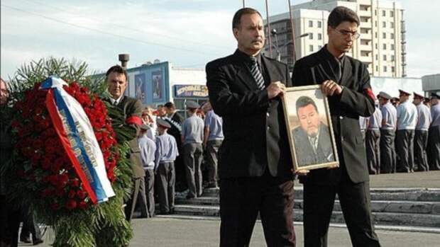 Дни траура. Как 19 лет назад в Барнауле простились с Михаилом Евдокимовым
