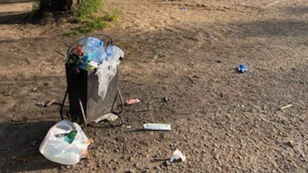 Барнаульцы пожаловались на высокий и опасный переезд через пути на Попова