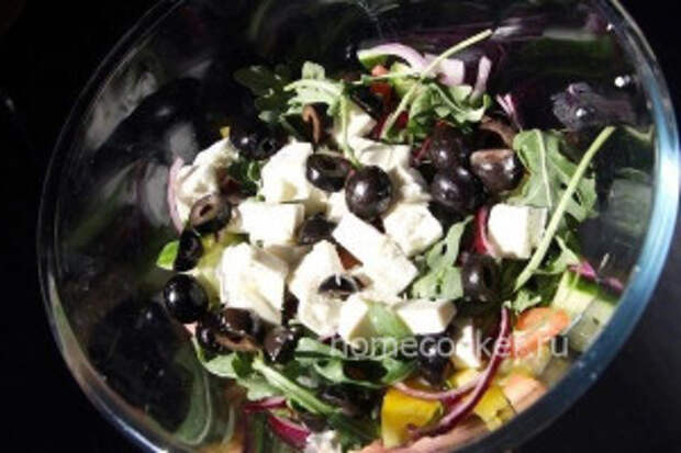 Греческий салат с рукколой Gotovyj grecheskij salat s rukkoloj 300x200 Греческий салат с рукколой