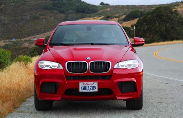 BMW X6M – внедорожник, который больше похож на спорткар.