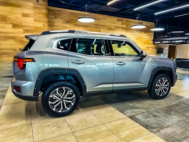 Российские автомобили не соответствуют своей стоимости - такое мнение ходит уже не только среди отечественных автолюбителей, подобный факт признают и крупные автомобильные организации в нашей стране.-13
