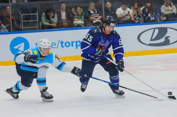 ХК «Торпедо» прервал победную серию домашним проигрышем «Сибири»