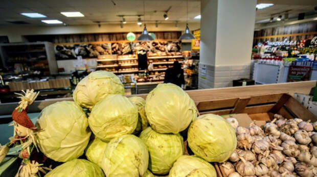 В Госдуме предложили создать Госкомцен для регулирования стоимости продуктов и "накруток"