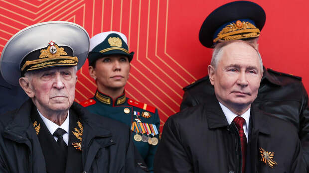 Первая женщина-Герой России находилась на параде рядом с Путиным