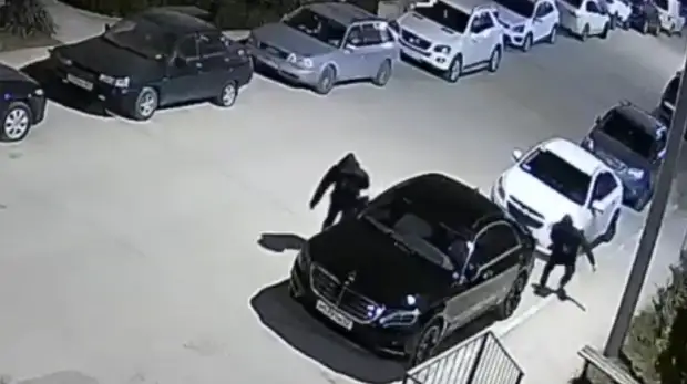 В Севастополе суд заключил под стражу злоумышленников, повреждавших автомобили граждан с символом Z