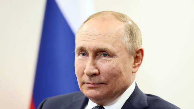 Путин назвал воспитание кадров одной из важнейших задач России