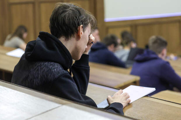 В России предложили изменить цену на первое высшее образование