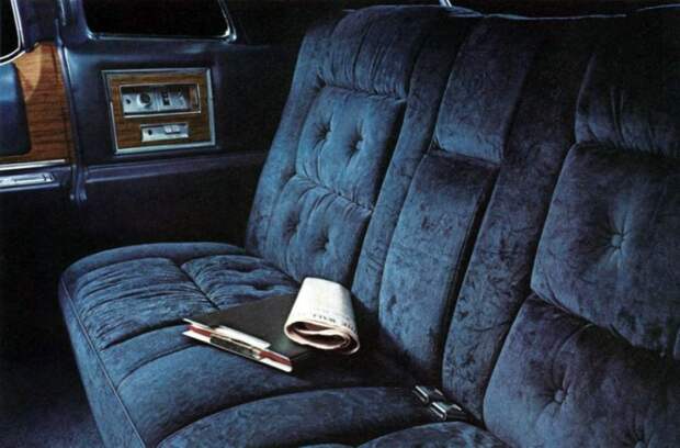 Шикарный велюровый салон Cadillac Fleetwood Seventy-Five 1976 года велюр, кожанный салон, салон