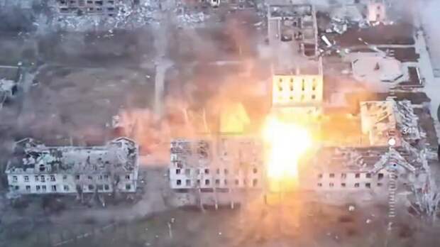 Последний укрепрайон: почему ВСУ изо всех сил держатся за Димитров