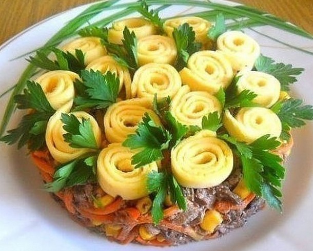 Красивый и вкусный салат «Цветочная обжорка»