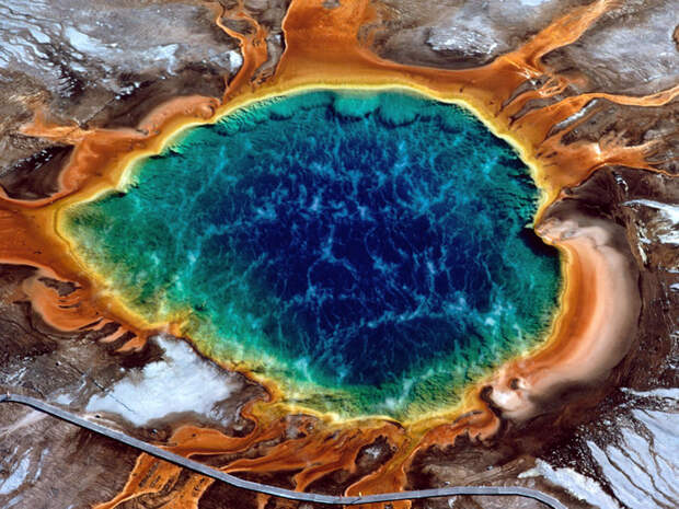 Grand-Prismatic-Hot-Spring-Wyoming (700x525, 562Kb)