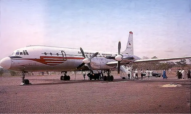 CSA Ilyushin Il-18 Robbins-1.jpg