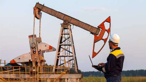 Катализатор для облегчения добычи высоковязкой нефти создали в Казани